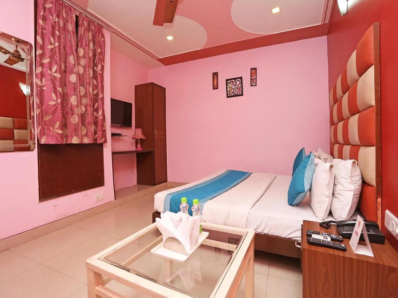 Airport Hotel Ambrosia New Delhi 3*,
